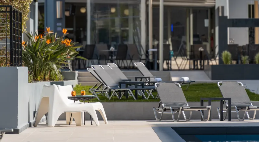 Sunrise Village Hotel 3*-4