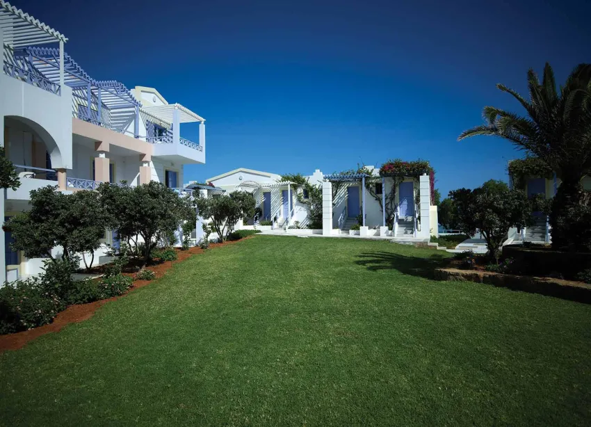 OYA Beach Resort 5*-6