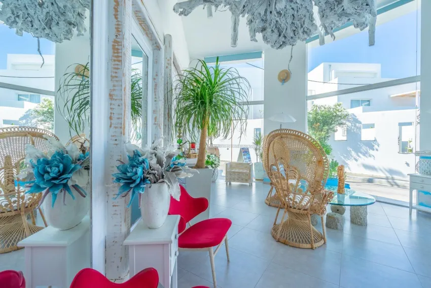 Kouros Home 3*-9