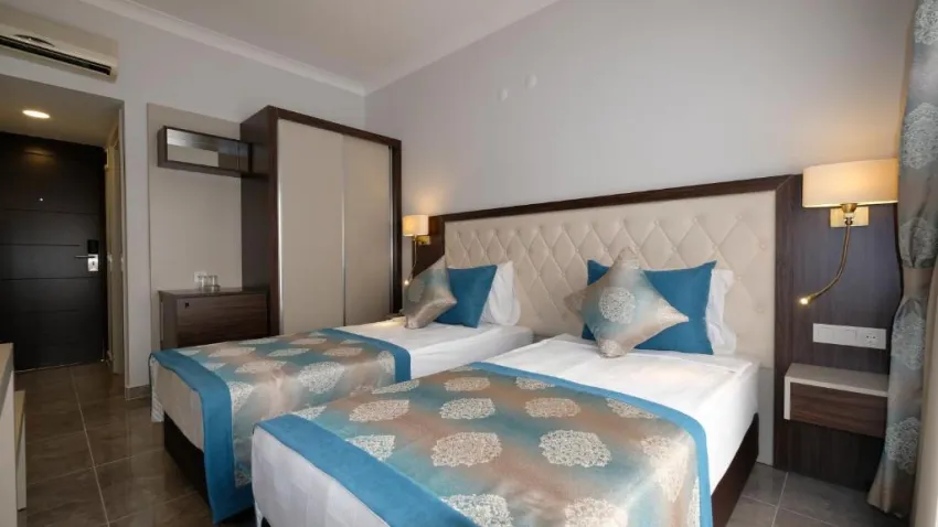 CLEOPATRA GOLDEN BEACH HOTEL  4*-2