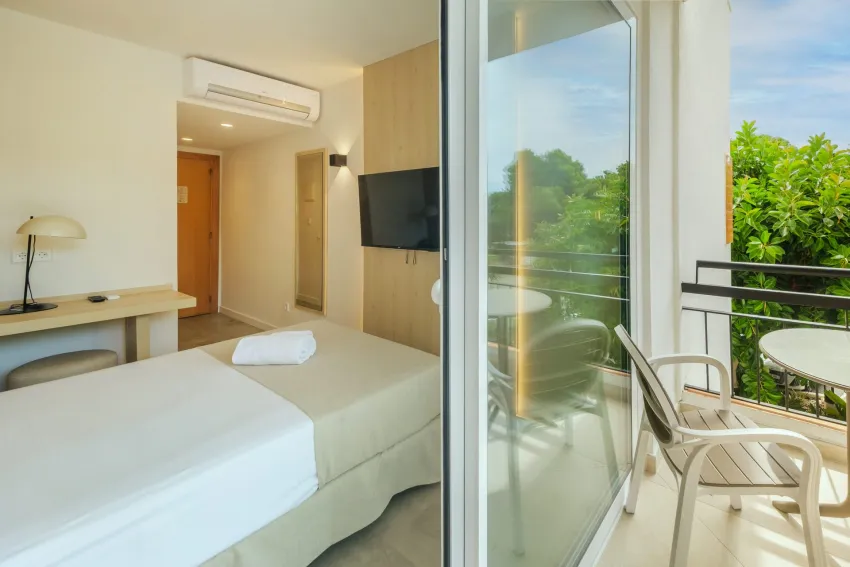 Cabot Cala Ferrera 4*-9