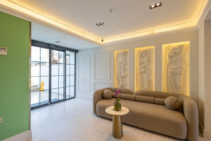 De'Manor Boutique Hotel (ex: M.C.A. Marquis Hotel) 3*-3