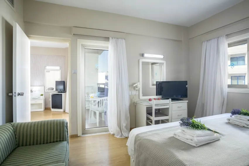 Pavlo Napa Beach Hotel 4*-9