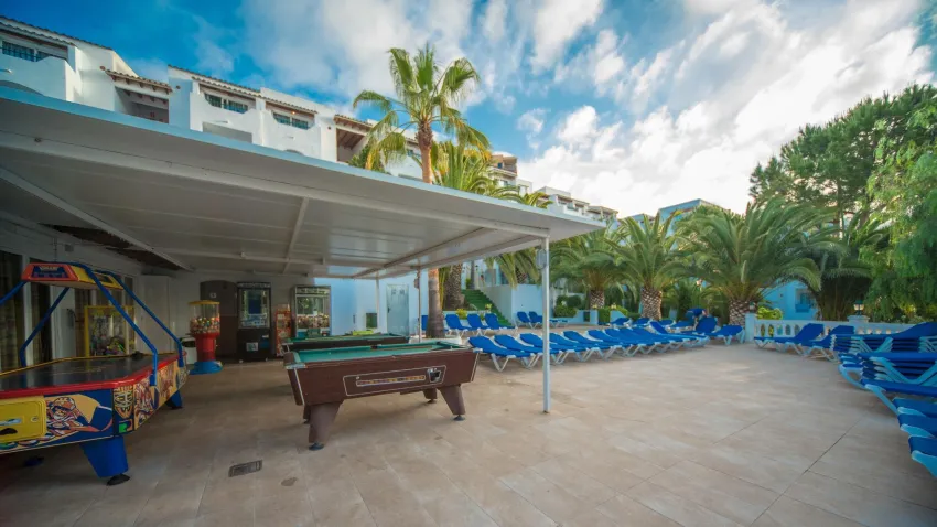 Holiday Center Apart 3*-14
