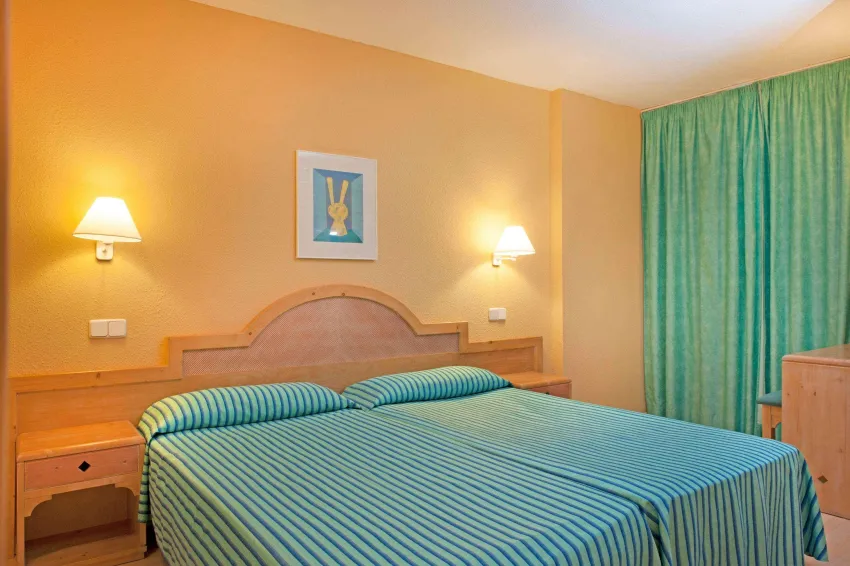 Iberostar Waves Ciudad Blanca 4*-17