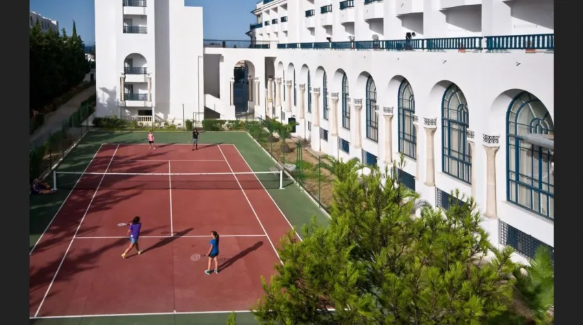 RIVIERA HOTEL 4*-44