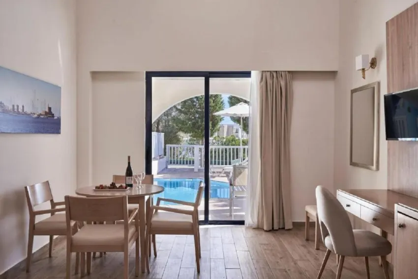 Kiotari Miraluna Beach Resort 4*-12