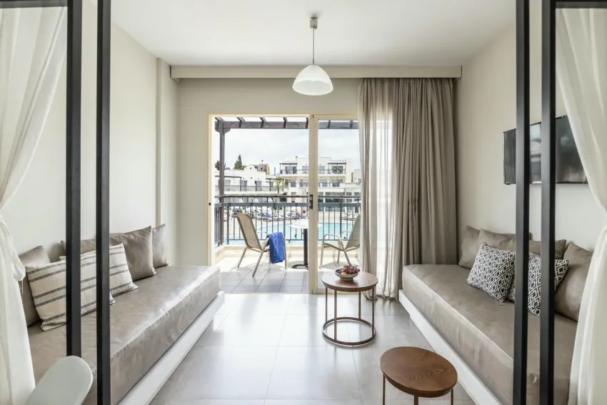 Louis Paphos Breeze 4*-18