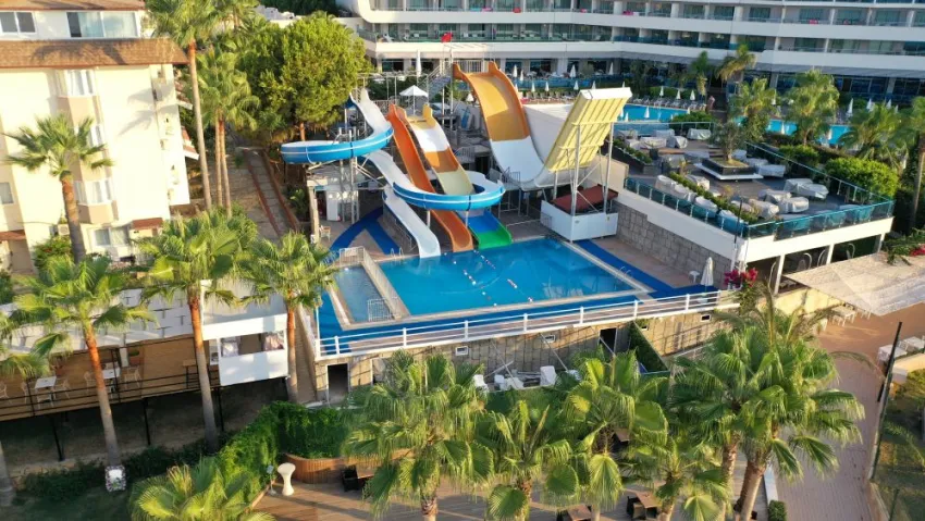 EOS BEACH RESORT  4*-4