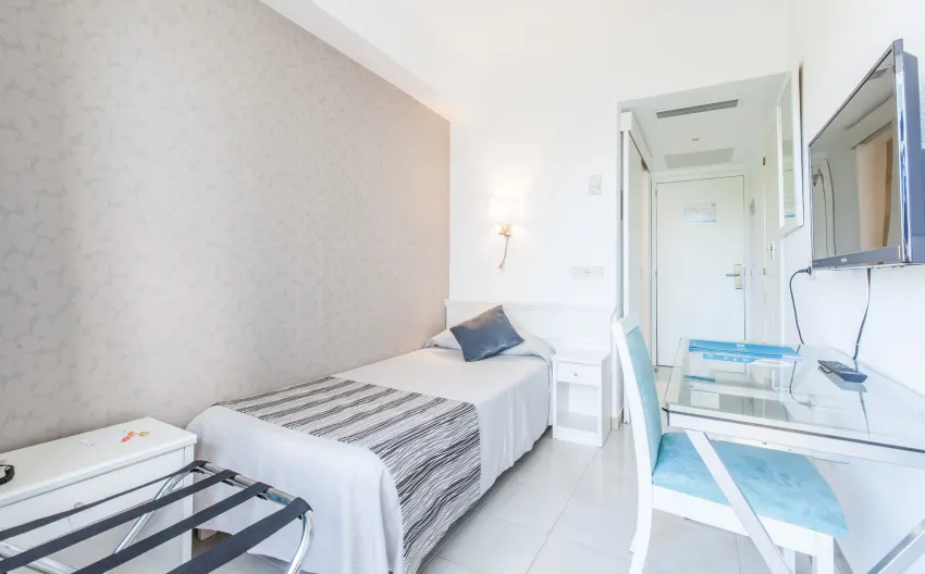 Blue Sea Cala Millor 3*-9