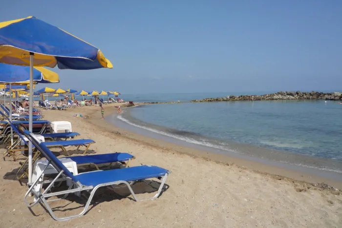 Haris Apartments 3* - Kokkini hani - Grecia