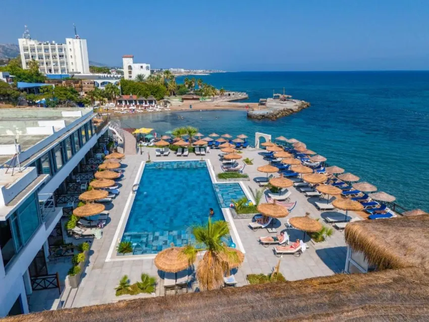 MANOLYA HOTEL  3*-5