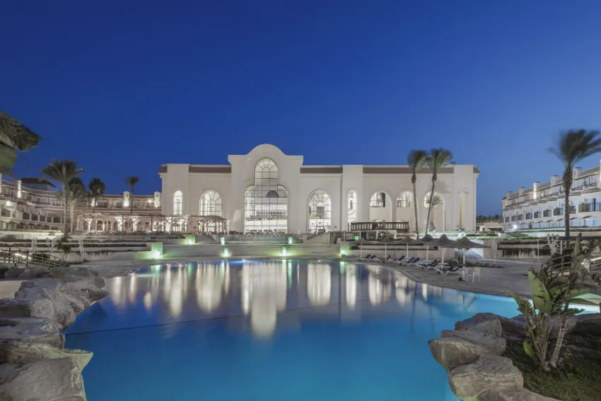 Pyramisa Beach Resort Sahl Hasheesh 5*-5