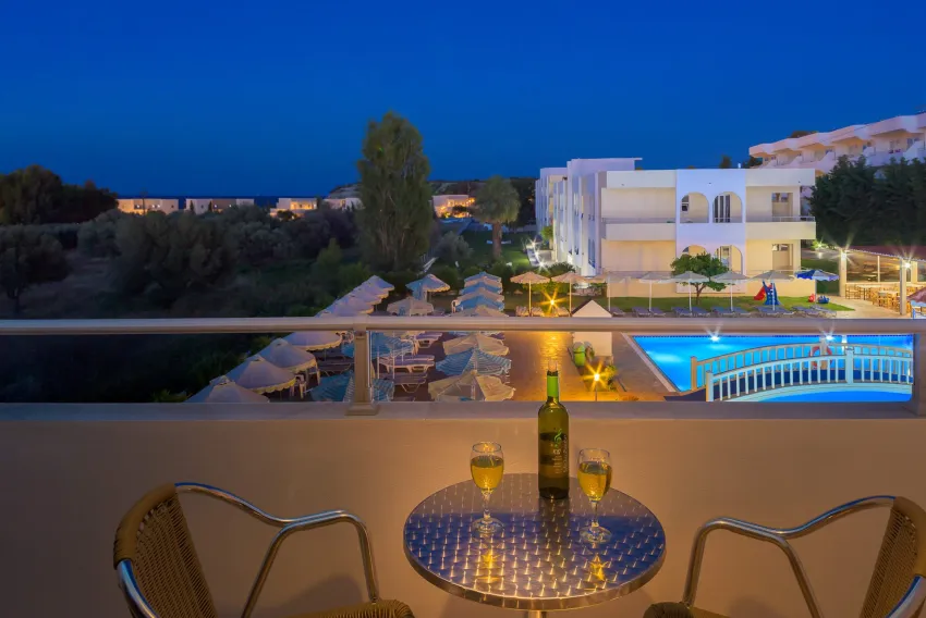 Memphis Beach Hotel 3*-5