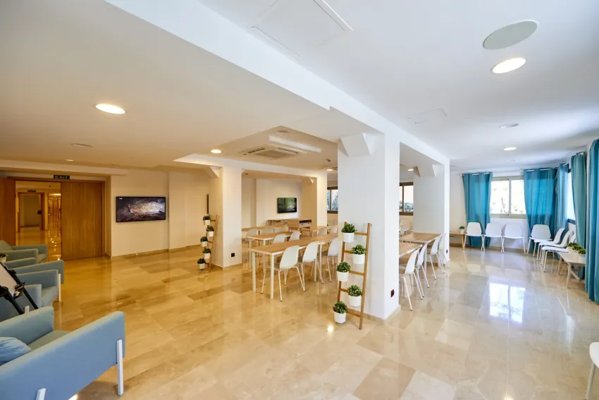 Mediterranean bay 4*-10