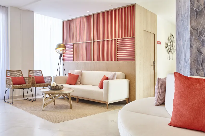 Universal Hotel Perla 4*-6