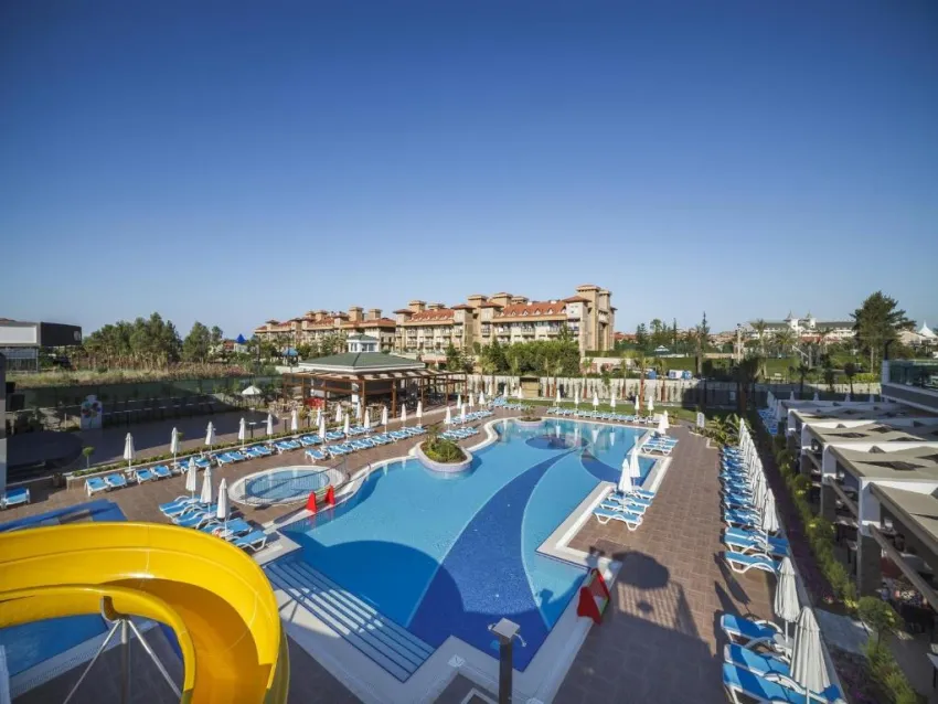 LUNA BLANCA RESORT & SPA  5*-11