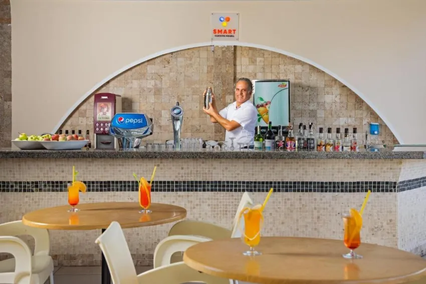CLUB HOTEL MIRABELL  4*-9