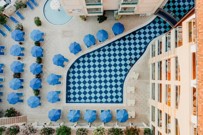 TAC PREMIER HOTEL & SPA  4*-7