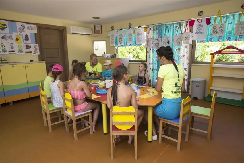 FAME RESIDENCE LARA  5*-22