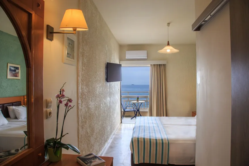 Sunset Beach hotel 3*-3