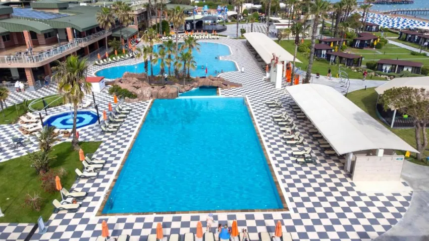 PINE BEACH BELEK  5*-26