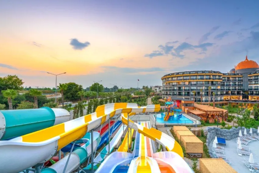 ARNOR DE LUXE HOTEL & SPA  5*-4