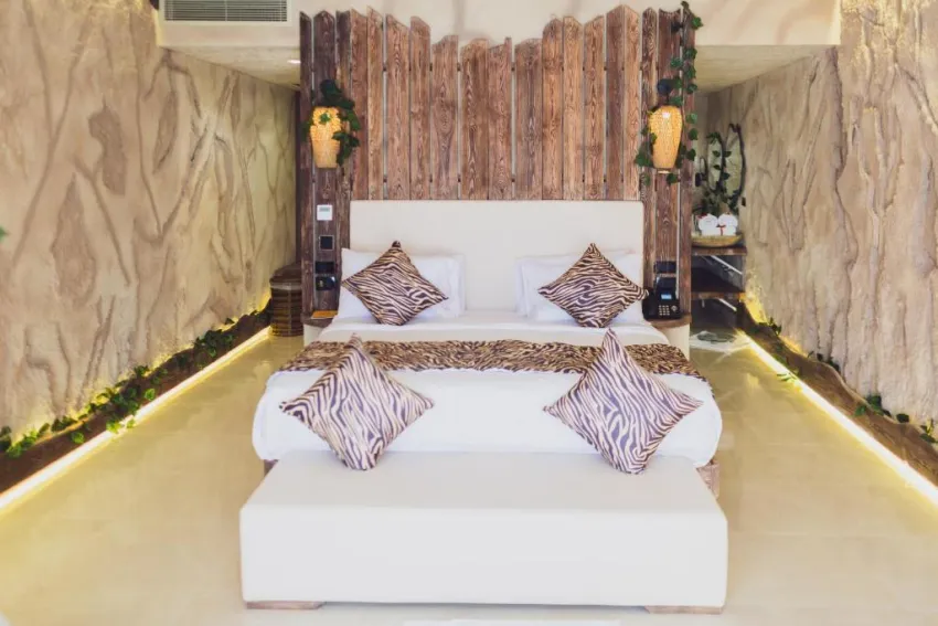 CAVES BEACH RESORT (ADULTS ONLY 16+)  4*-22