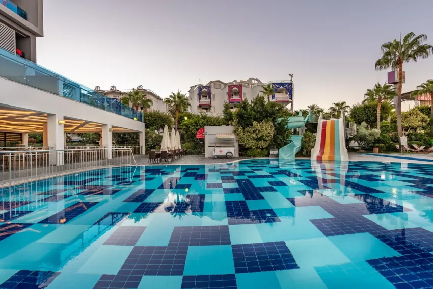 White City Beach (Adults Only 16+) 4*-23
