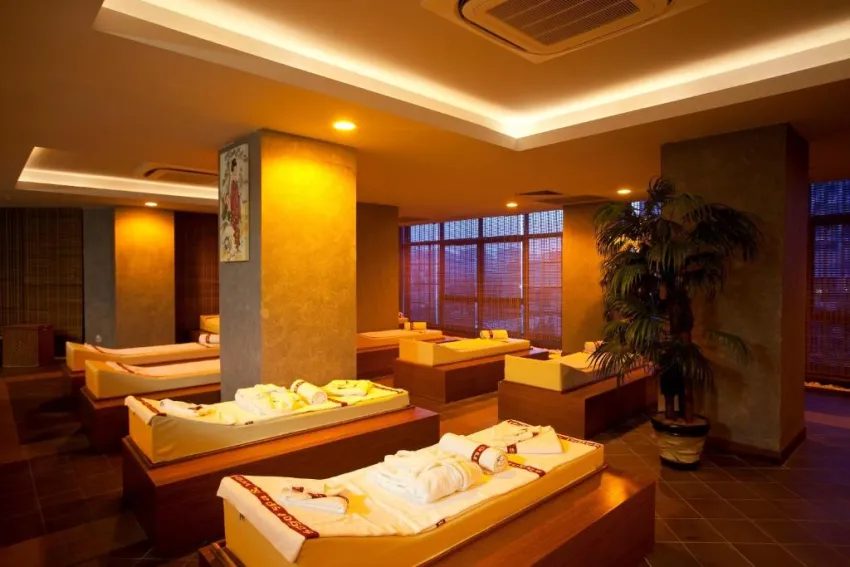 LIMAK LARA DE LUXE HOTEL & RESORT  5*-8