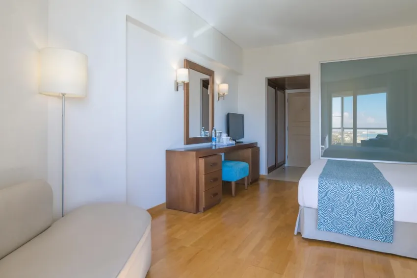 Golden Bay Beach 5*-6