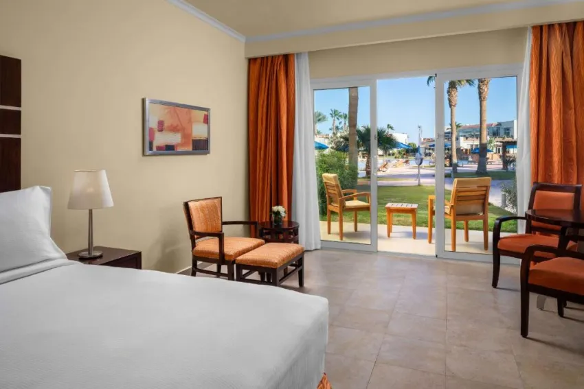 DOUBLETREE BY HILTON SHARM BAY RESORT BEACH SIDE  4*-63