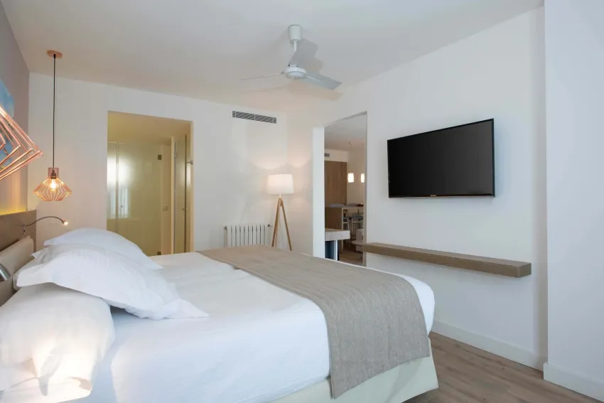 Valentin Somni Hotel & Suites 4*-7