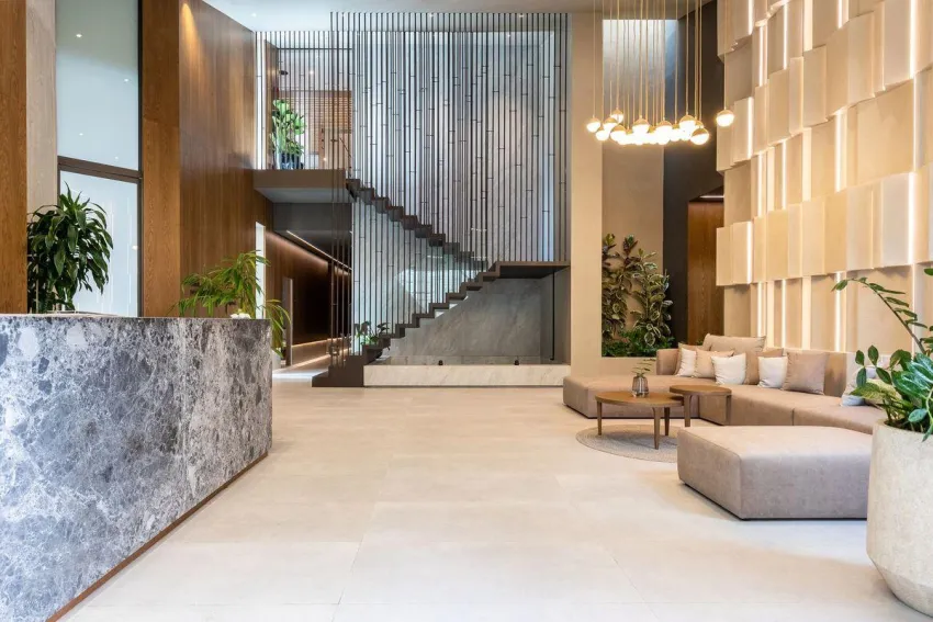 Elios Hill Sun-Kissed Happiness 5*-8