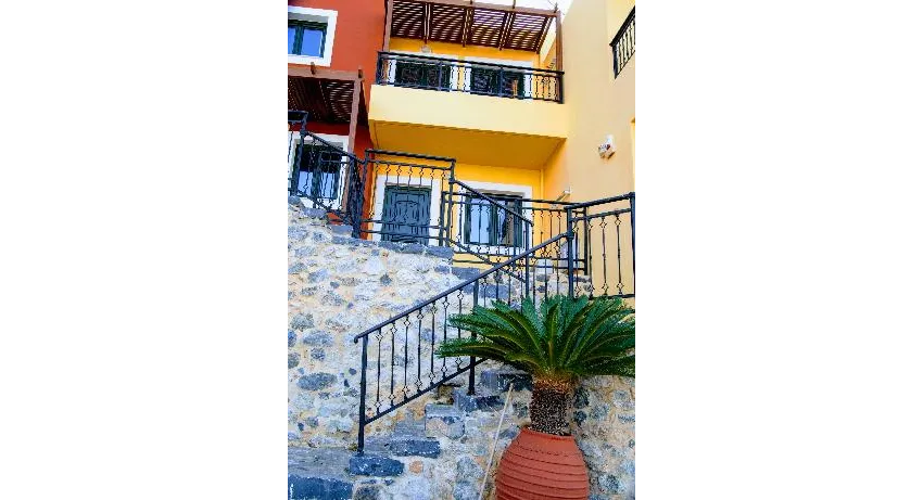 Ippoliti Village 3*-33