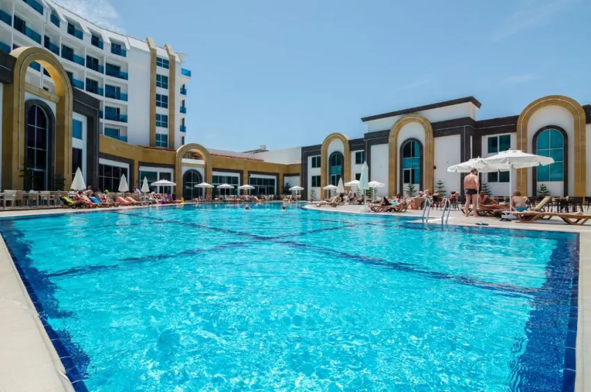 THE LUMOS DELUXE RESORT HOTEL & SPA  5*-5