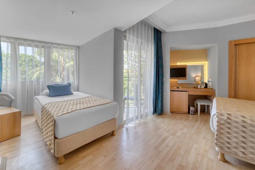 Numa Club Side 5*-24