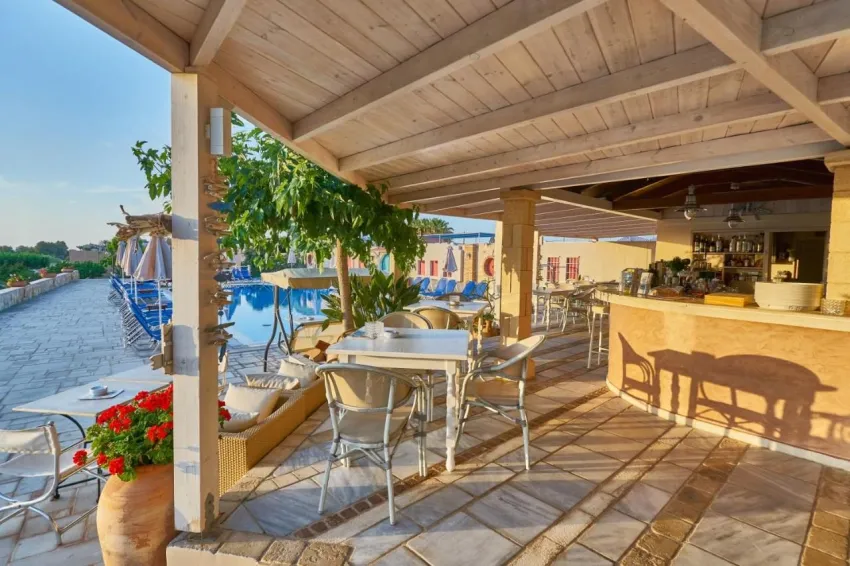 Golden Bay Aparthotel 3*-13