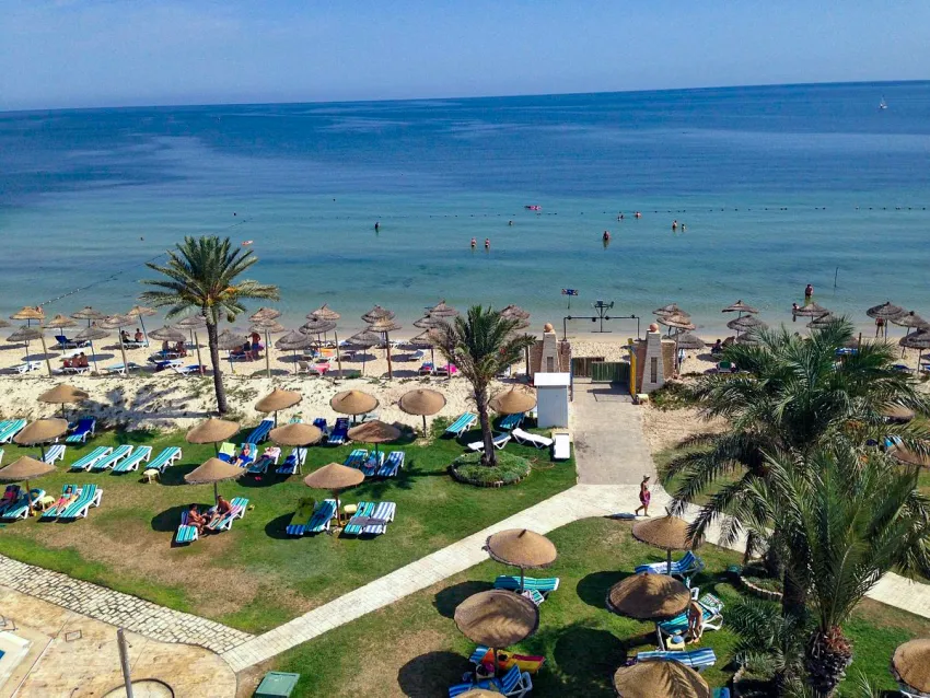 MONARQUE CLUB RIVAGE MONASTIR  4*-26