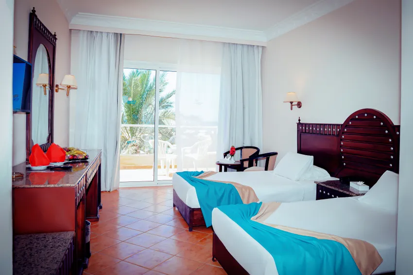 Utopia Beach Club 4*-31