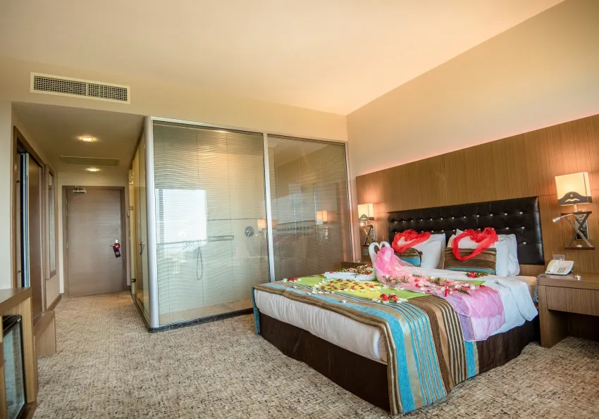 Korineum Golf & Beach Resort 5*-9