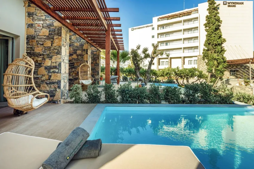 Zeus Eleva Mirabello Bay 5*-20