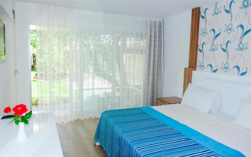 CLOVER MAGIC ALTINKUM PARK HOTEL  3*-4