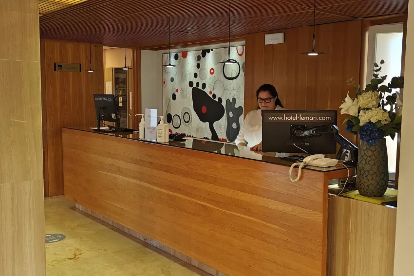 Hotel & Apartamentos Leman 4*-6