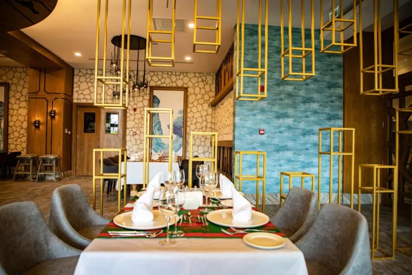 ARNOR DE LUXE HOTEL & SPA  5*-4