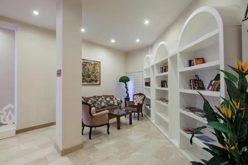 CRYSTAL TAT BEACH PEARL COLLECTION  5*-24