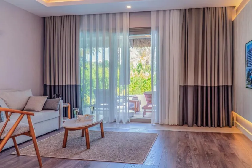 ROYAL WINGS HOTEL  5*-35