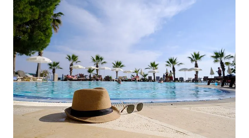 ANITAS BEACH HOTEL  4*-9