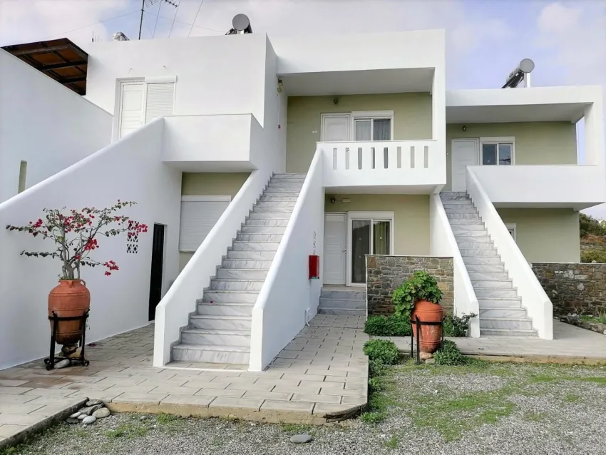 Tselios Apartments & Studios 1*-1