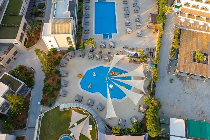 Nana Golden Beach 5*-18